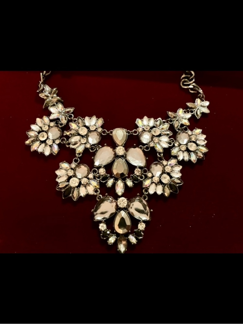 New Crystal Statement Bib Necklace - Silver Rhinestone Floral Design